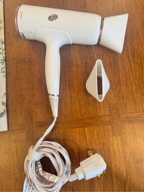 T3 Cura White and Rose Gold Blow Dryer